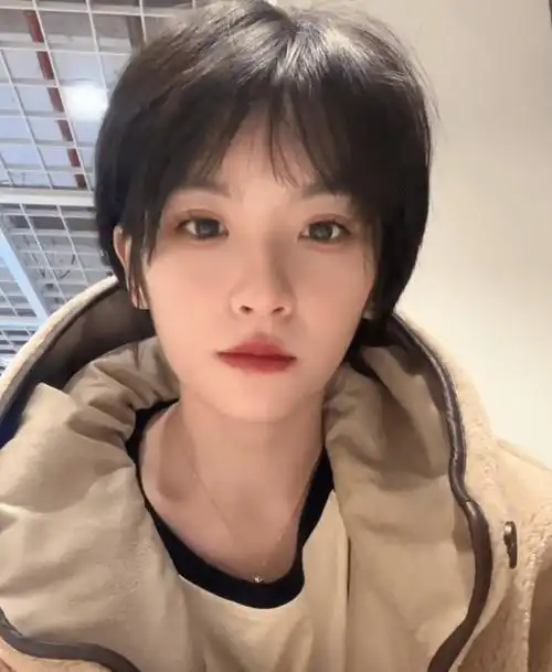 包贝尔绯闻女主现身,自曝和包文婧关系,杨颖,关晓彤也发生过同样的事