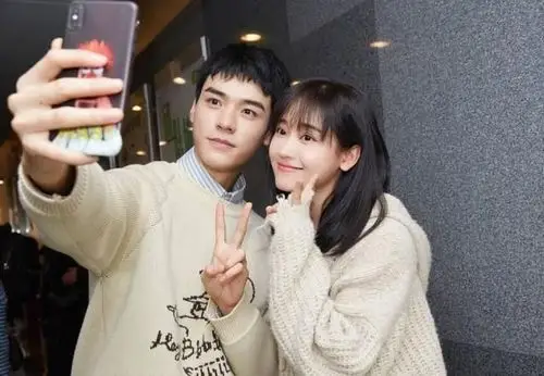 龚俊有女朋友吗是谁是哪位盘点龚俊三任绯闻女友徐沐婵郑湫泓刘人语