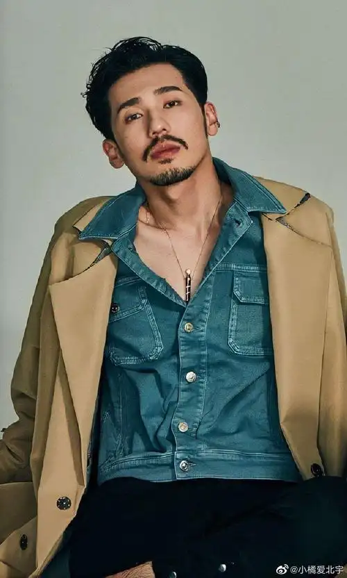 娱乐圈胡子比本人更受关注的艺人论胡子在白宇颜值中的重要地位