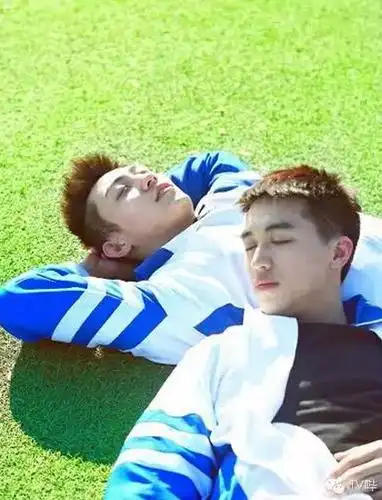 揭秘上瘾床戏黄景瑜熟练许魏洲害羞骂人