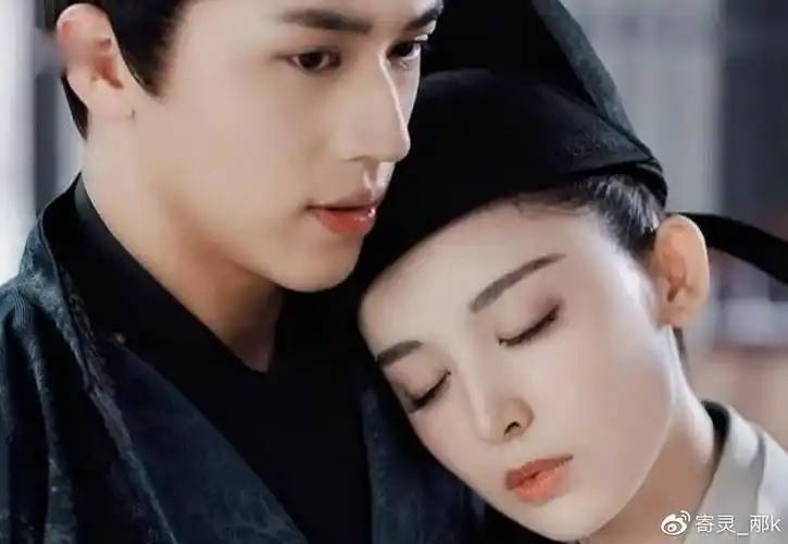 剧中讲述的是唐朝的背景故事,因此整体画风也都很精美,古力娜扎和许魏