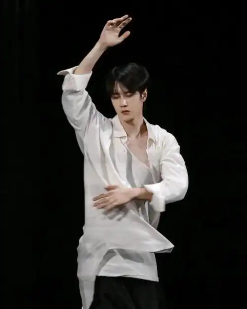 240206 阳光少年王一博:用舞蹈诠释梦想,收获满满爱与祝福