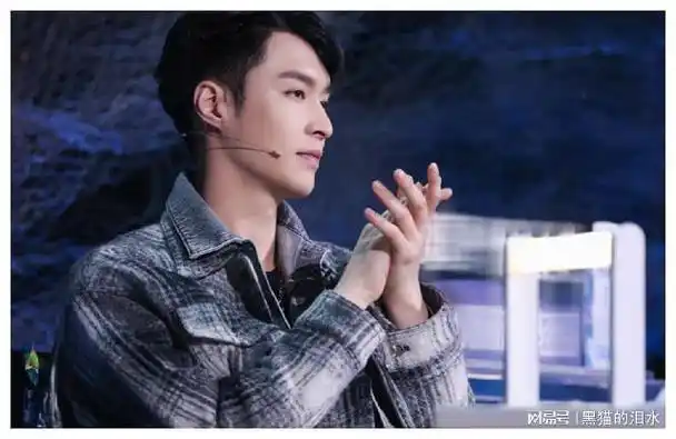 娱乐圈最人性化老板,拒绝女下属外出陪酒,不需要穿短裙"露肉"|何炅