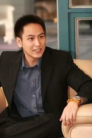 身家266亿不交女友的富少汤珈铖