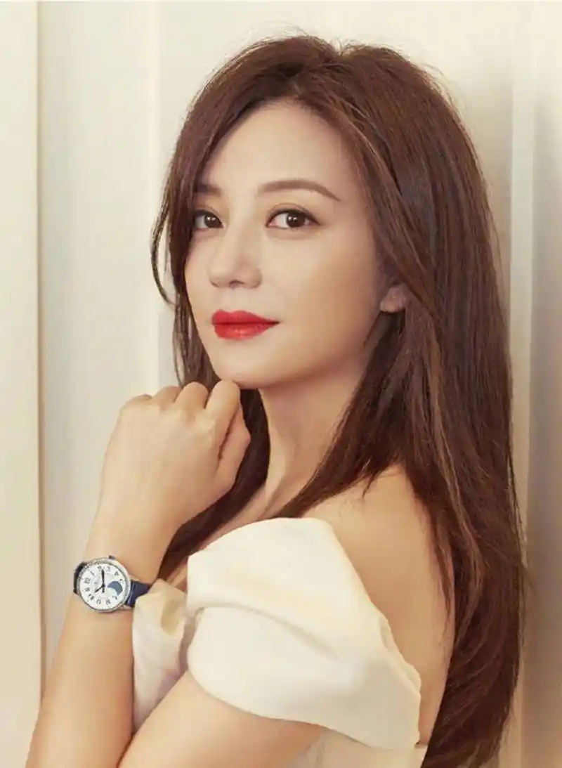 "赵薇的回归?不!这是她自食恶果的证明!