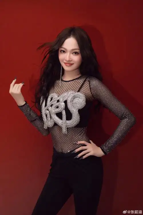 #张韶涵暗夜精灵造型##张韶涵欧若拉舞台回忆杀#