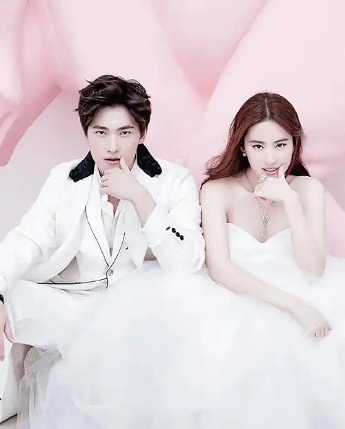 绿大暗的现女友,杨幂,刘亦菲杨洋,张艺兴,李沁,虞书欣周也