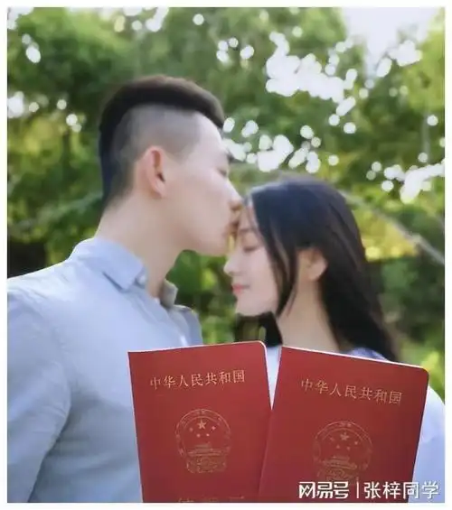 接手老婆经纪约入职广电,仍住在家属大院|何捷|李晨|模特|娱乐圈