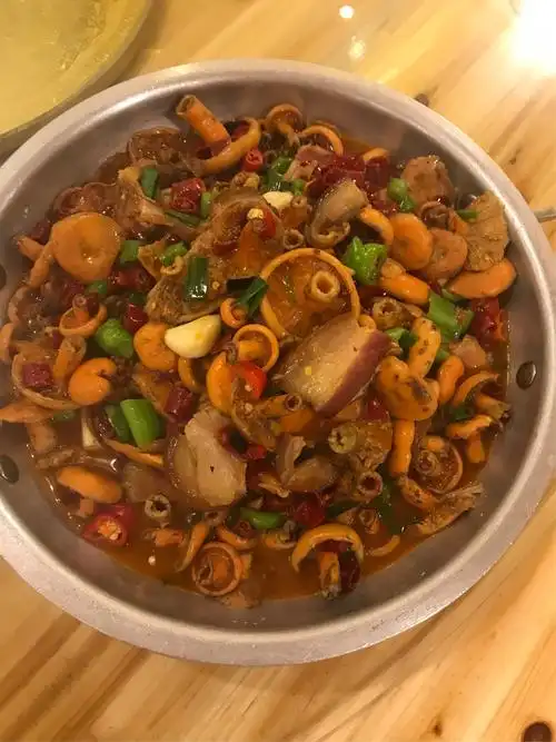 张家大院农家乐,主营 特色菜,农家菜,烤全鸡,烤全鸭,味道鲜美,物美