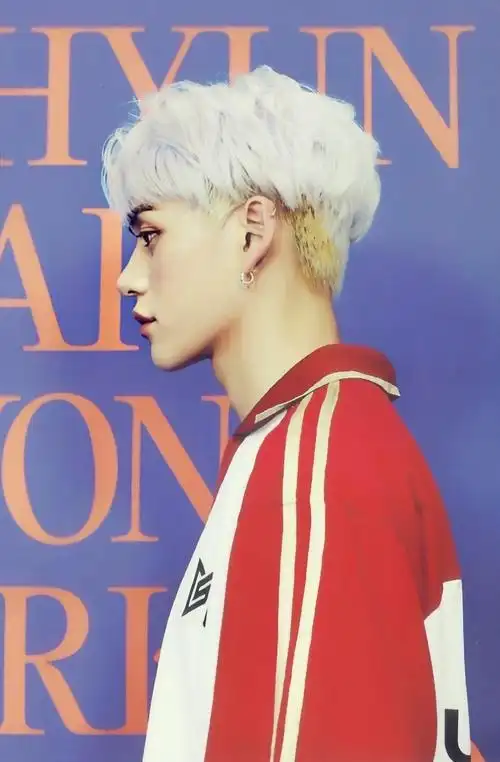 0401感叹一下黄旭熙的侧脸