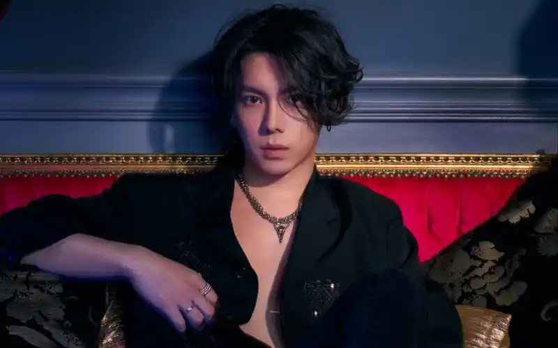 杨宇腾yu《水蓝色情人  blue lover》合集  钢琴 综艺版 酒馆现场