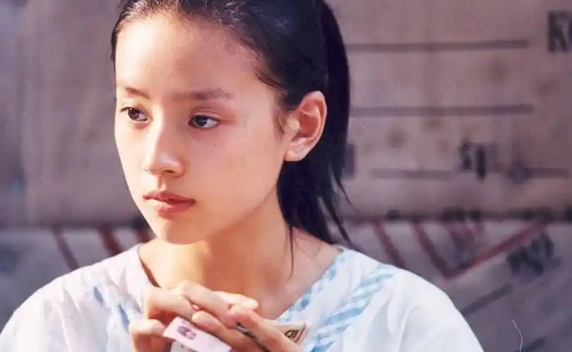 董洁年轻时有多撩人?实力展示教科书般演技:"牺牲"也挺大