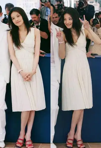 44岁的舒淇皮肤依旧光泽通透没想到她的上妆方法如此简单