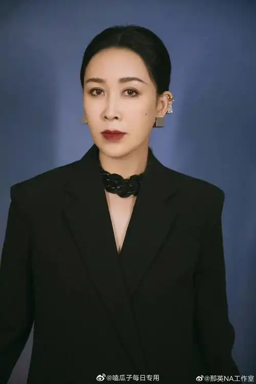 终于又可以看到那英霸气的舞台了