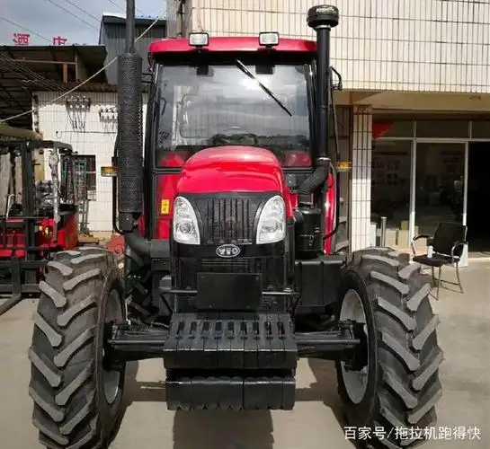 拖拉机跑得快邻居刚提的国二东方红lf954拖拉机,中冷增压,豪华座椅,二