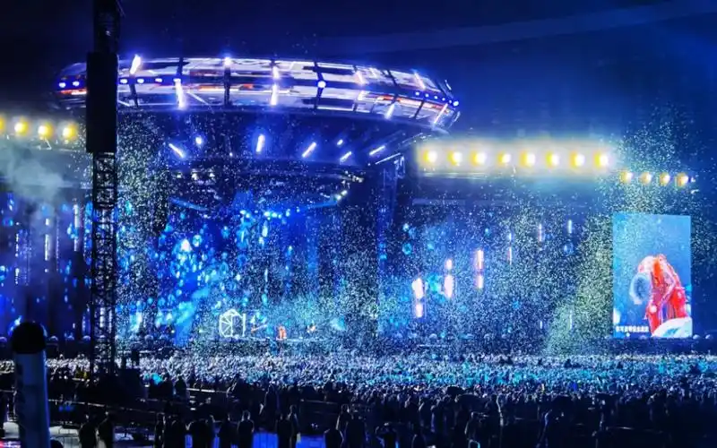 薛之谦演唱会11.1120分钟串烧合集!舞台全景!