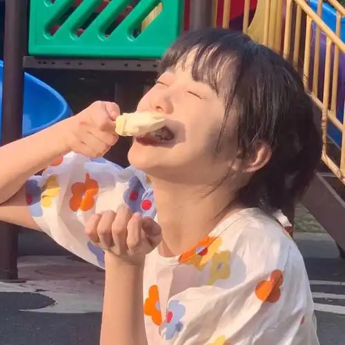 吃吃喝喝美少女微信头像_微信头像_我要个性网