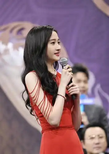 原创关晓彤在《王牌》互评表里写希望宋亚轩要有眼力见,太直接了!