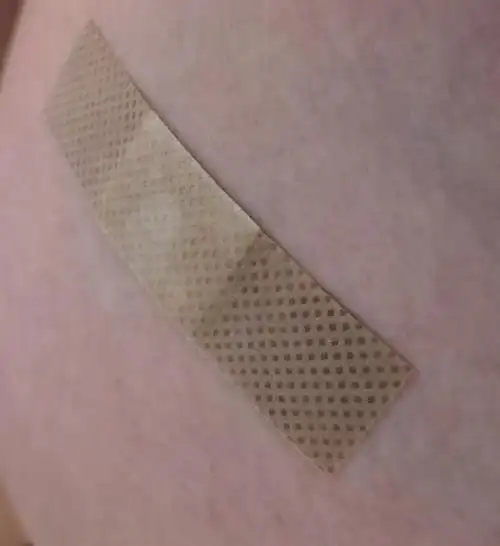 孕晚期家中备一些创可贴是很有必要的