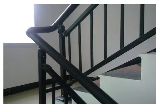 钢结构楼梯扶手 欧式楼梯扶手黑皱纹超豪华型安全楼梯扶手