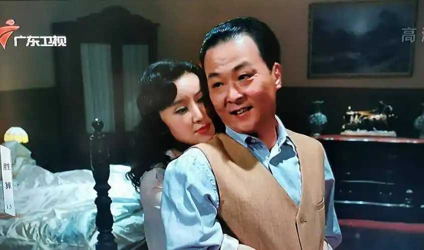 胜算热播,刘翻译官超赞,导演欠钱波一个走红的角色_剧中_表演_邢佳栋