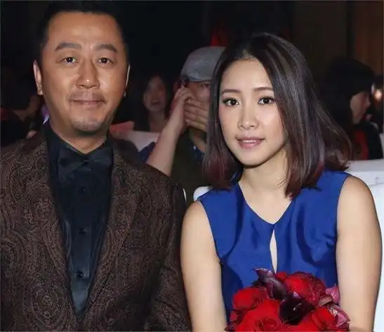 重庆美女李燃:嫁给大17岁的郭涛,生一儿一女,风光背后满是辛酸