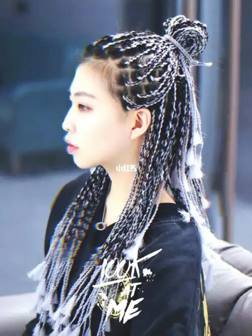 简单的脏辫女生图片,藏辫和脏辫的区别图片-图片大观-奇异网