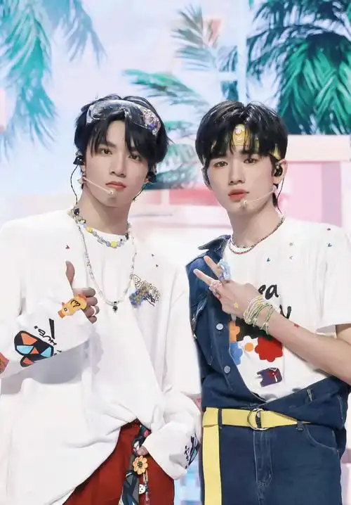 十七岁生日快乐啊@时代少年团-宋亚轩@时代少年团-刘耀文