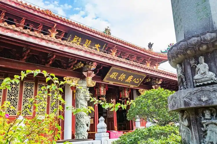 广东潮州开元寺,被称为"粤东第一古刹",吸引了众多游客前来_建筑_寺庙