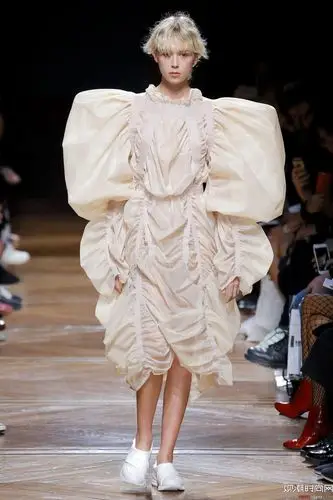 anrealage 2018春夏系列秀场