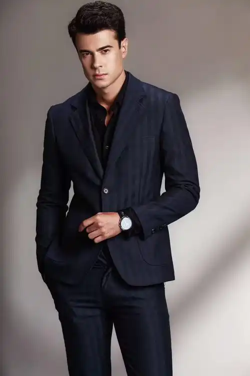 外国寸头型男模特—wolf狼哥