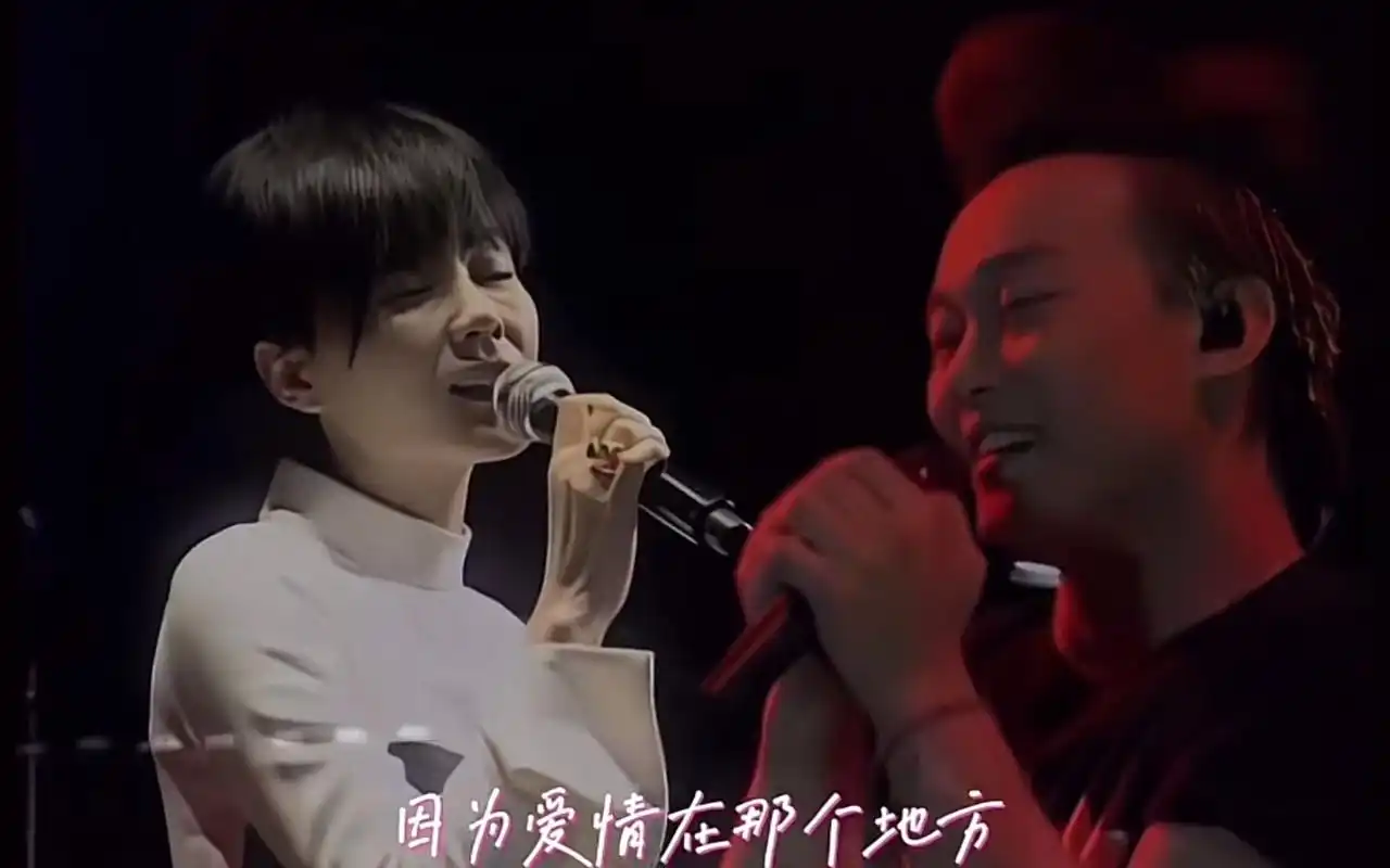 从跑调天后到家庭幸福:王菲的音乐传奇与人生坎坷