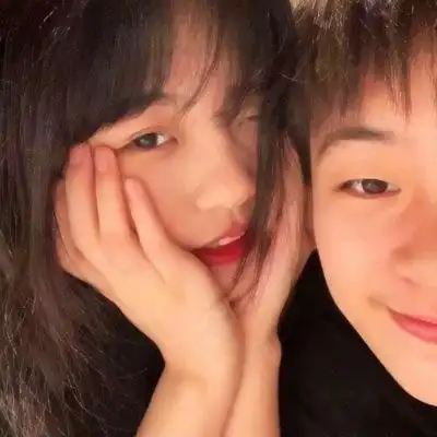 超甜浪漫贴脸情侣头像真人图片