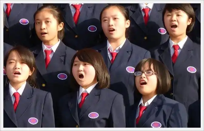 2010年纪念"一二·九"学生运动歌咏比赛