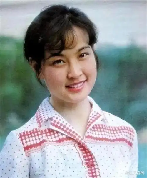 沈醉遇到刘晓庆,说:当年我要是下手快一点,世界上就没有你了