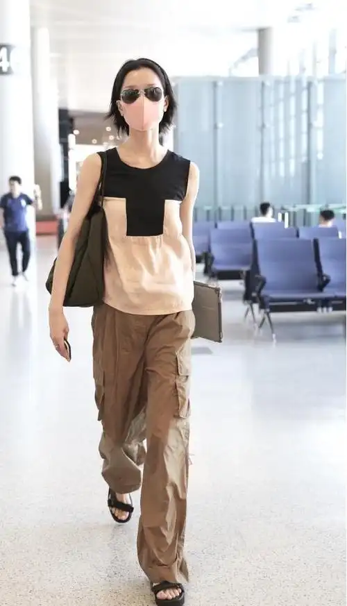 杜鹃真是超模身材穿背心配阔腿裤曲线纤细看着更显衣服大