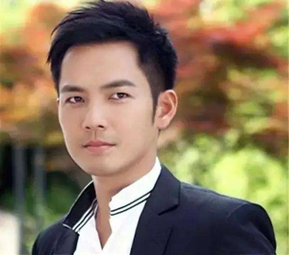 钟汉良富豪妻子和6岁女儿的近照,难怪他隐婚多年!_发展