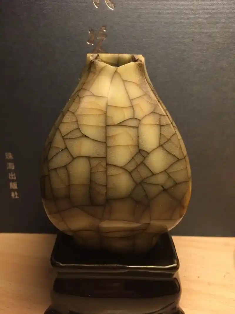 宋代紫金土残器官窑花瓶,残决美和素雅之器#精品 #手工匠人 - 抖音