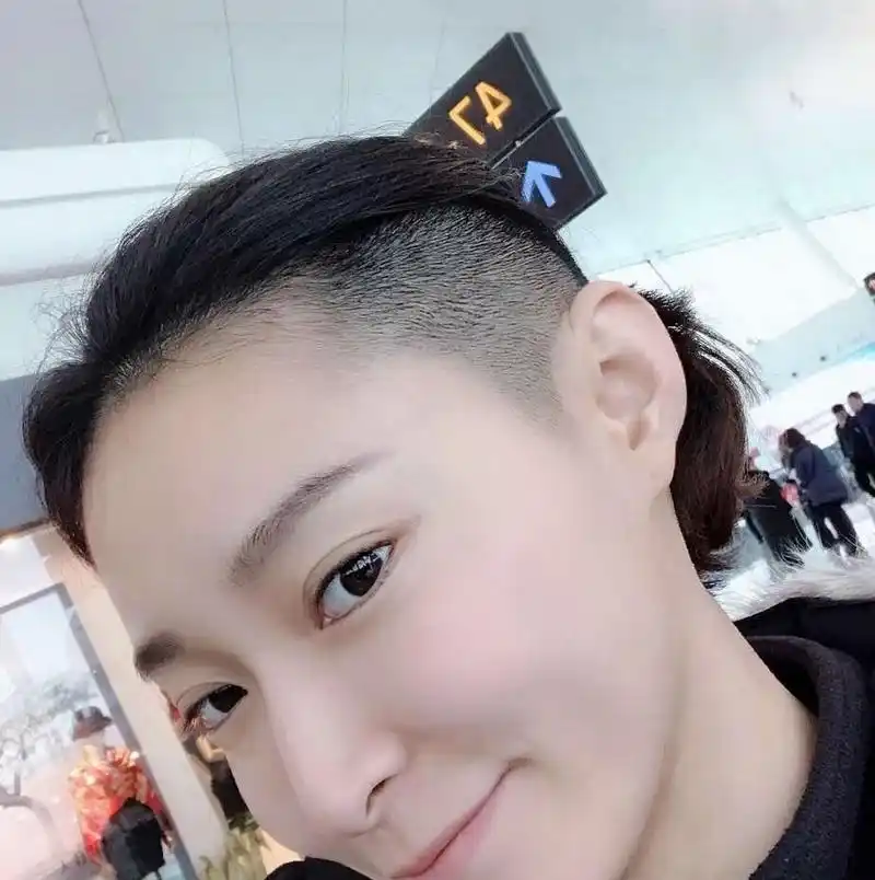 女孩子剪这样的头发好像被歧视了 好多人对武士头的刻板印象是油腻