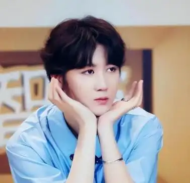 瘦成竹竿浓妆艳抹雌雄难辨娱乐圈的病态审美该停了