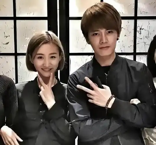 演员季肖冰隐婚当爸,女友怀孕即将分娩!