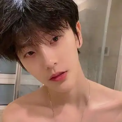 干净阳光帅气男生图片 高冷-男生头像 - 壁纸家