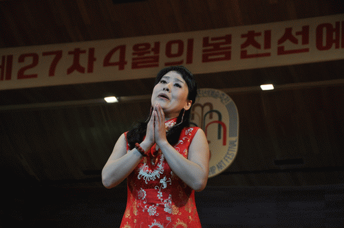 吴艳彧教授参加朝鲜四月之春国际友谊艺术节活动