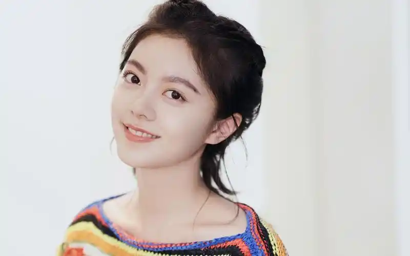 赵今麦元气活力高清桌面壁纸