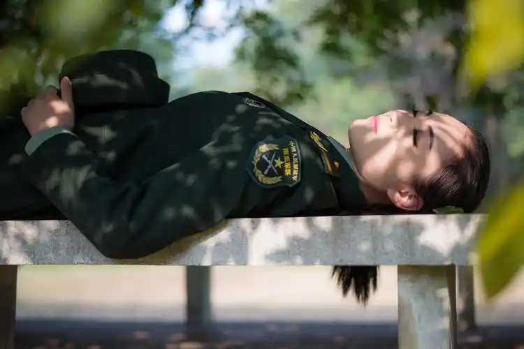 女兵世界:文艺兵