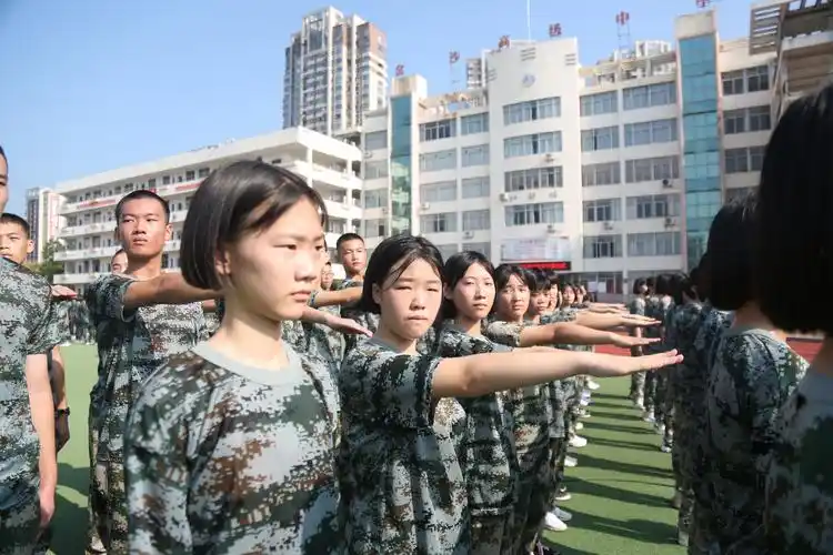 沙县金沙高级中学2020级新生队列训练