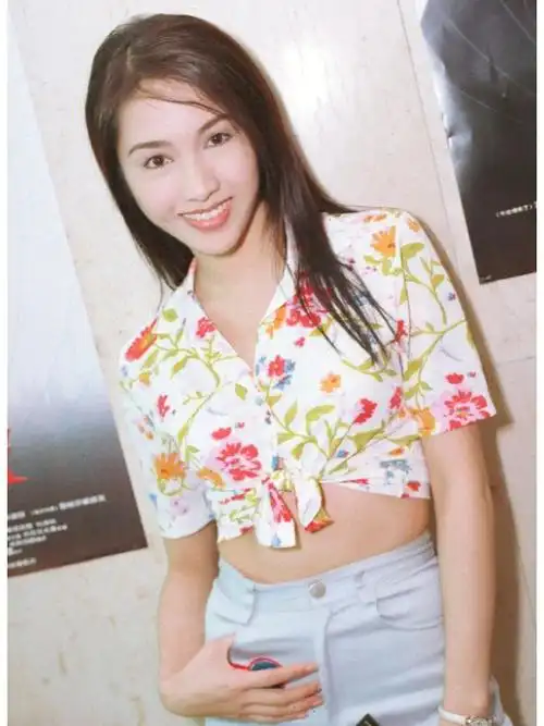 黎姿梨涡浅笑第一波