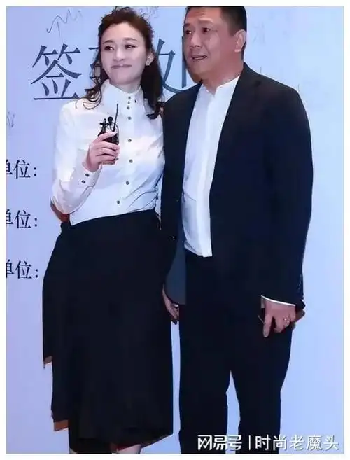 李小冉,感情经历挫折后,最终收获爱情|鄢颇|梅婷|陈坤|孙东海|娱乐圈