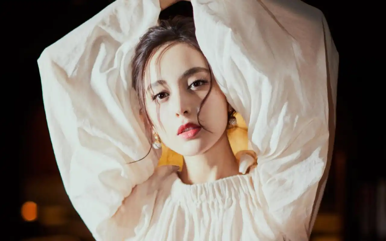 古力娜扎唯美写真高清电脑桌面壁纸