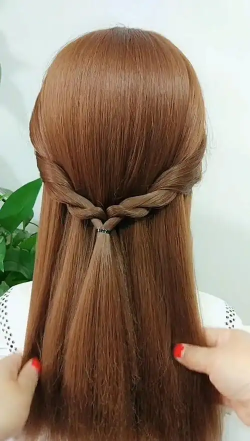 喜欢穿裙子的女生学会这样扎头发,让你仙气十足